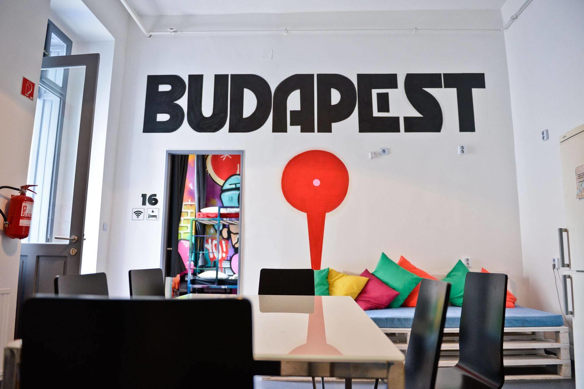 Lol Boutique Hostel City Center Budapest Esterno foto