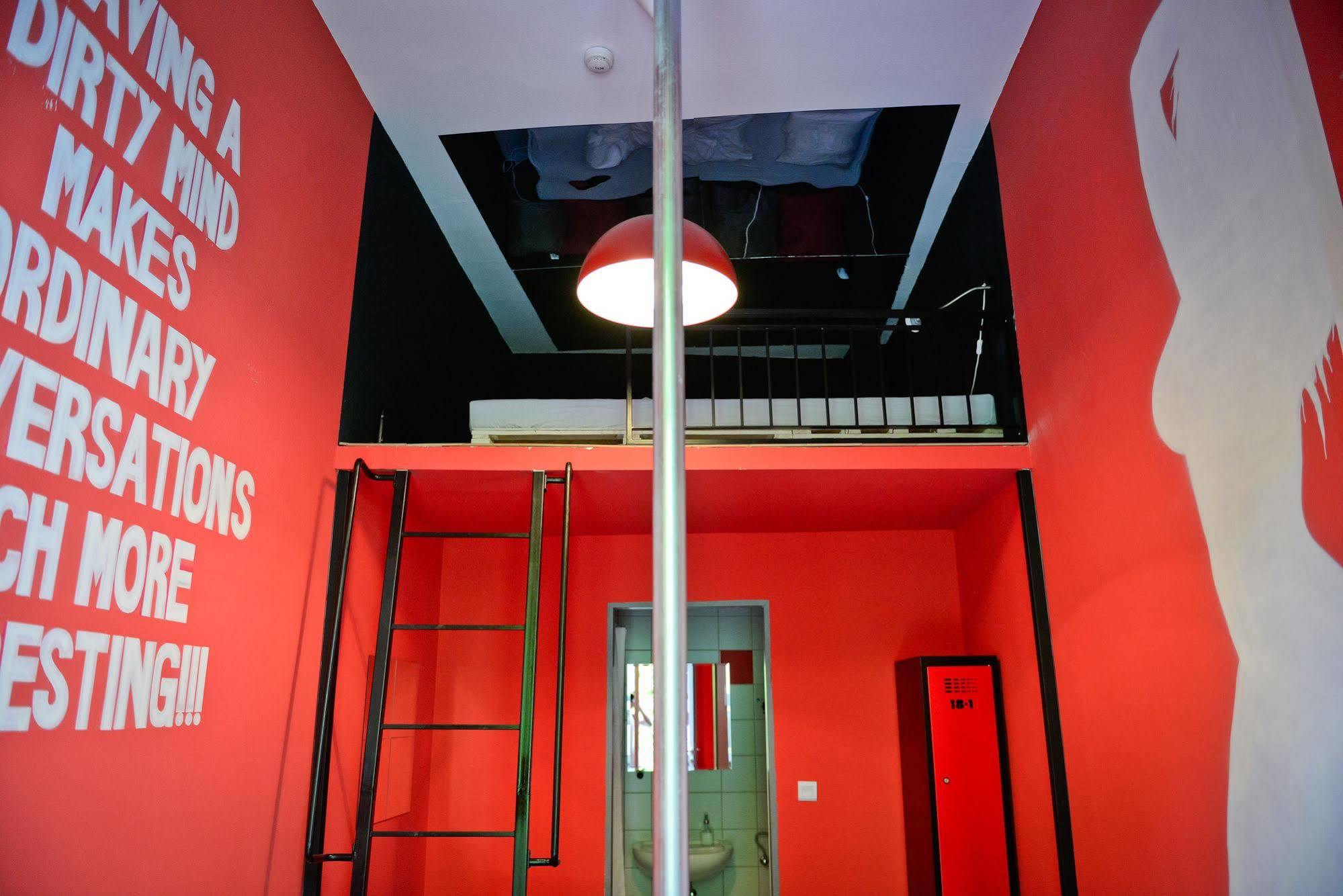 Lol Boutique Hostel City Center Budapest Esterno foto
