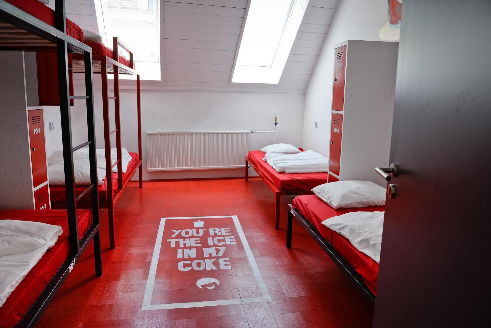Lol Boutique Hostel City Center Budapest Esterno foto